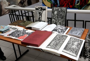 Мини-выставка книг, иллюстрированных В. М. Воловичем